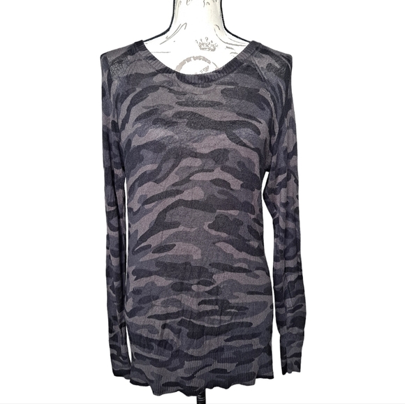 Torrid camo lightweight sweater top sz 10 Knit long sleeve punk Edgy 💖2/$30 - Picture 4 of 17
